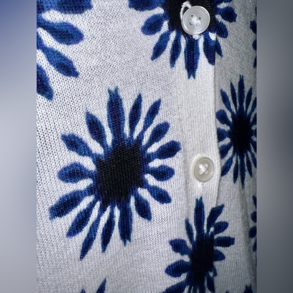 NWT LOFT Cardigan 💙🤍🛍️✨ - Picture 5 of 5